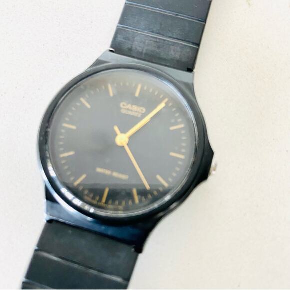 VINTAGE Retro Black Band Gold Hand Time Stainless Steel Circle Face Unisex Watch - Picture 3 of 7